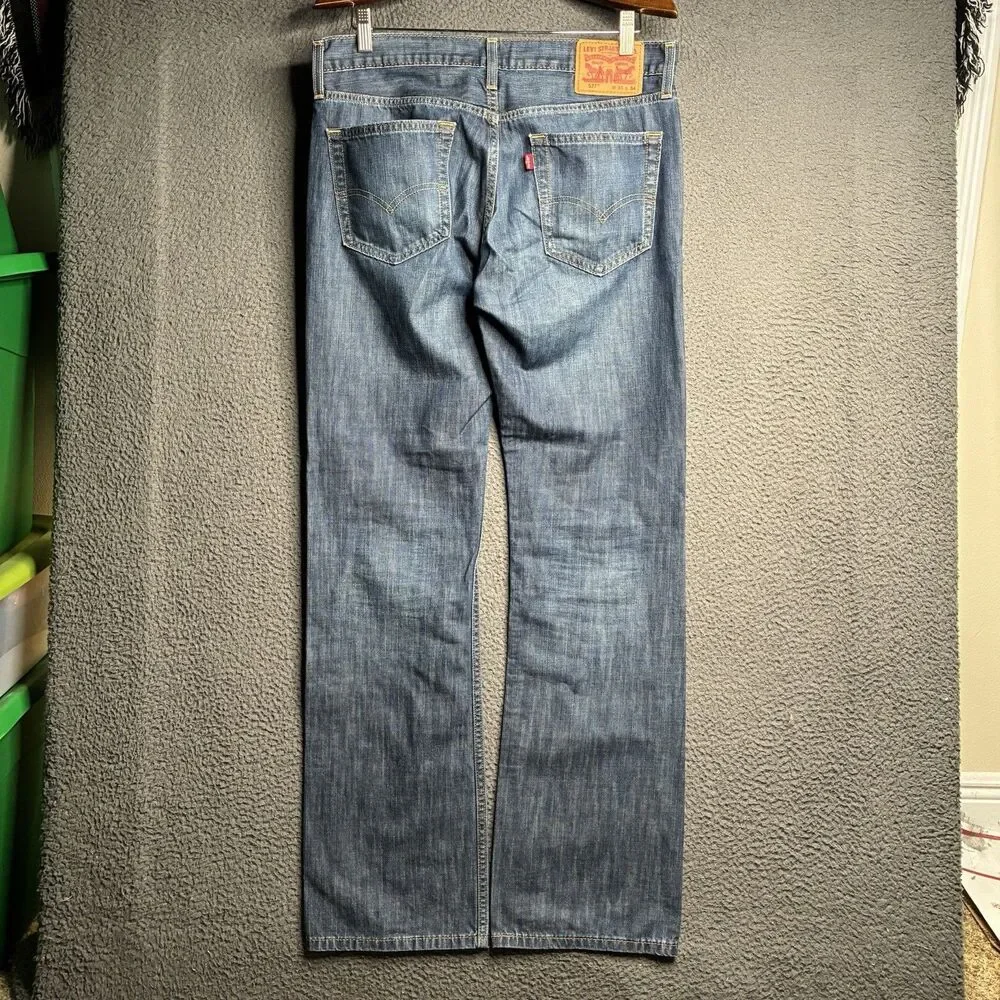 Levis Jeans Mens (Measured 34x33) Blue Denim 527 Low Boot Cut Dark Wash Flare